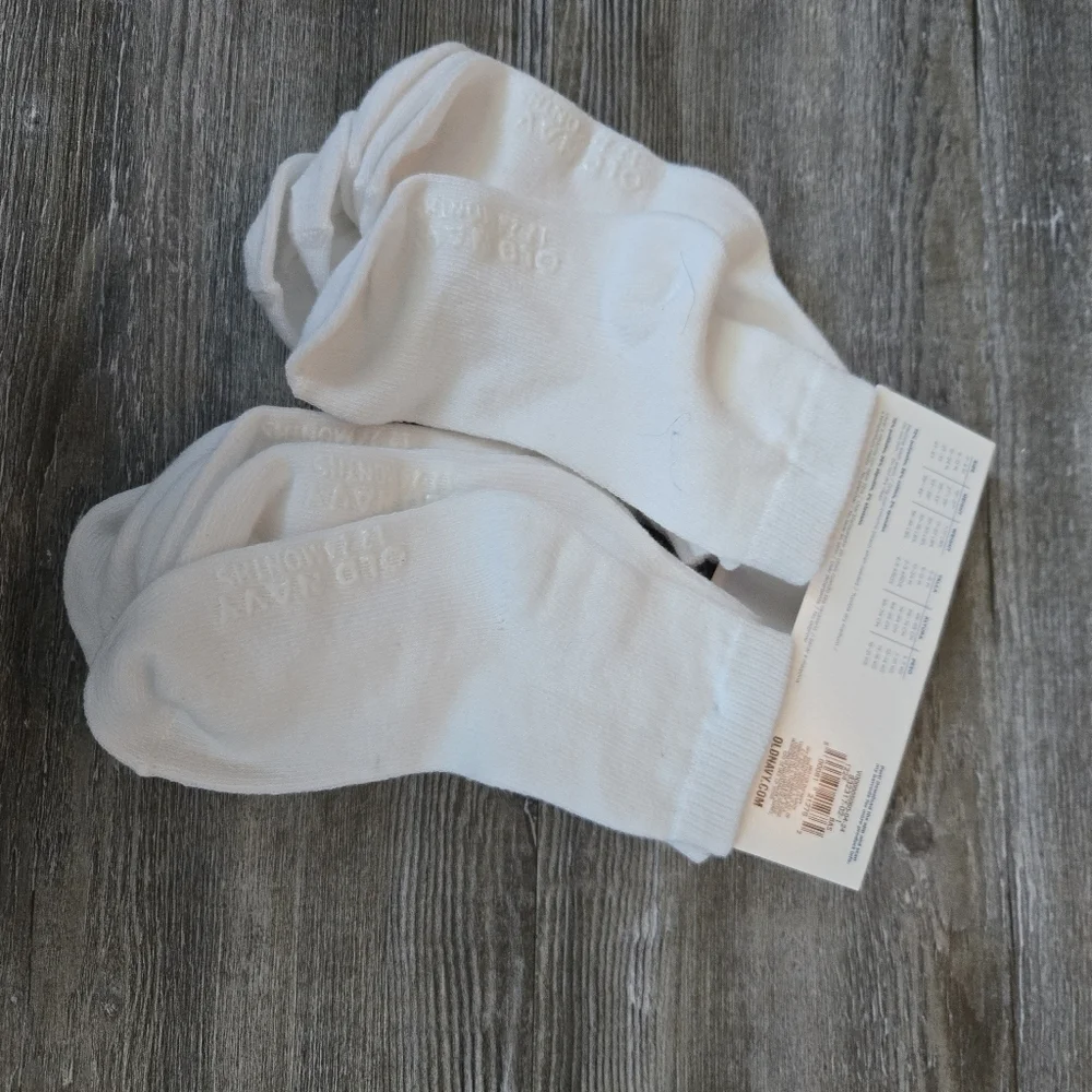Old Navy White Crew Socks 12-24 M 6 pairs